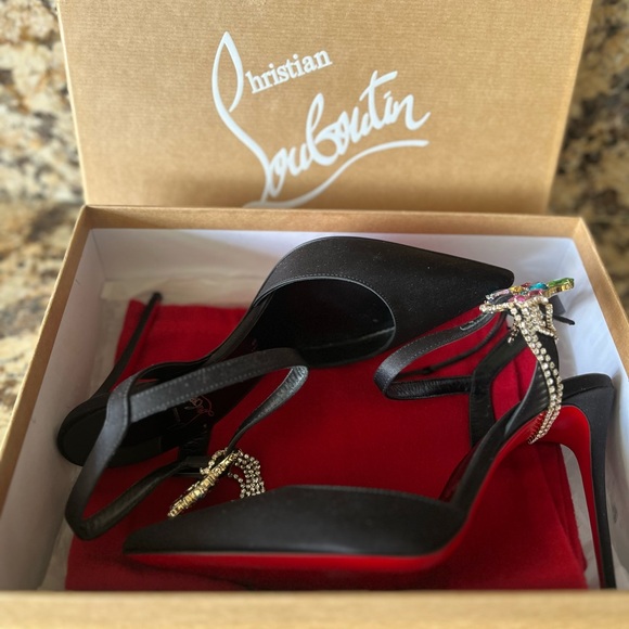 Christian Louboutin Black Embellished Heels
Goldina Rain 100 - Picture 10 of 11
